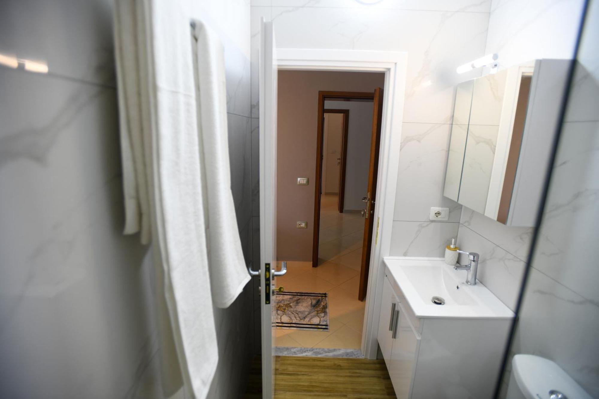 Villa Solitude Берат Екстериор снимка