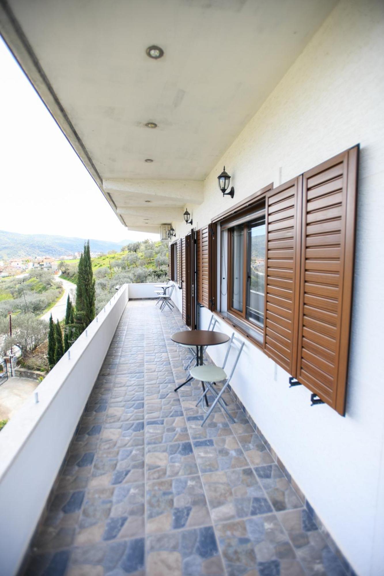 Villa Solitude Берат Екстериор снимка